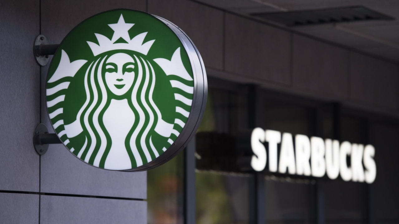 Bir yılda 2. zam! Cirosunda düşüş yaşayan Starbucks Türkiye ürünlerine zam yaptı