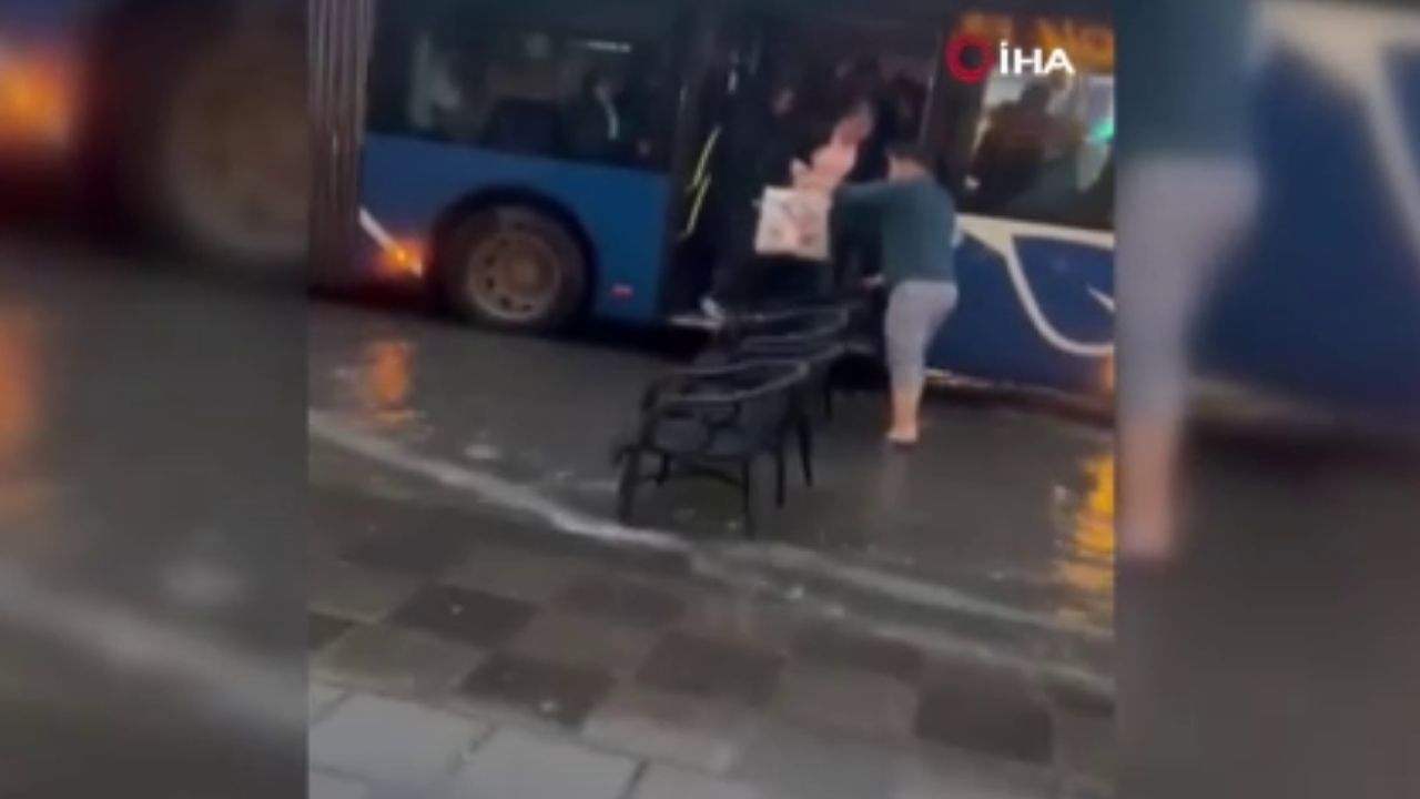 Ankara'da sağanak etkili oldu, yollar göle döndü