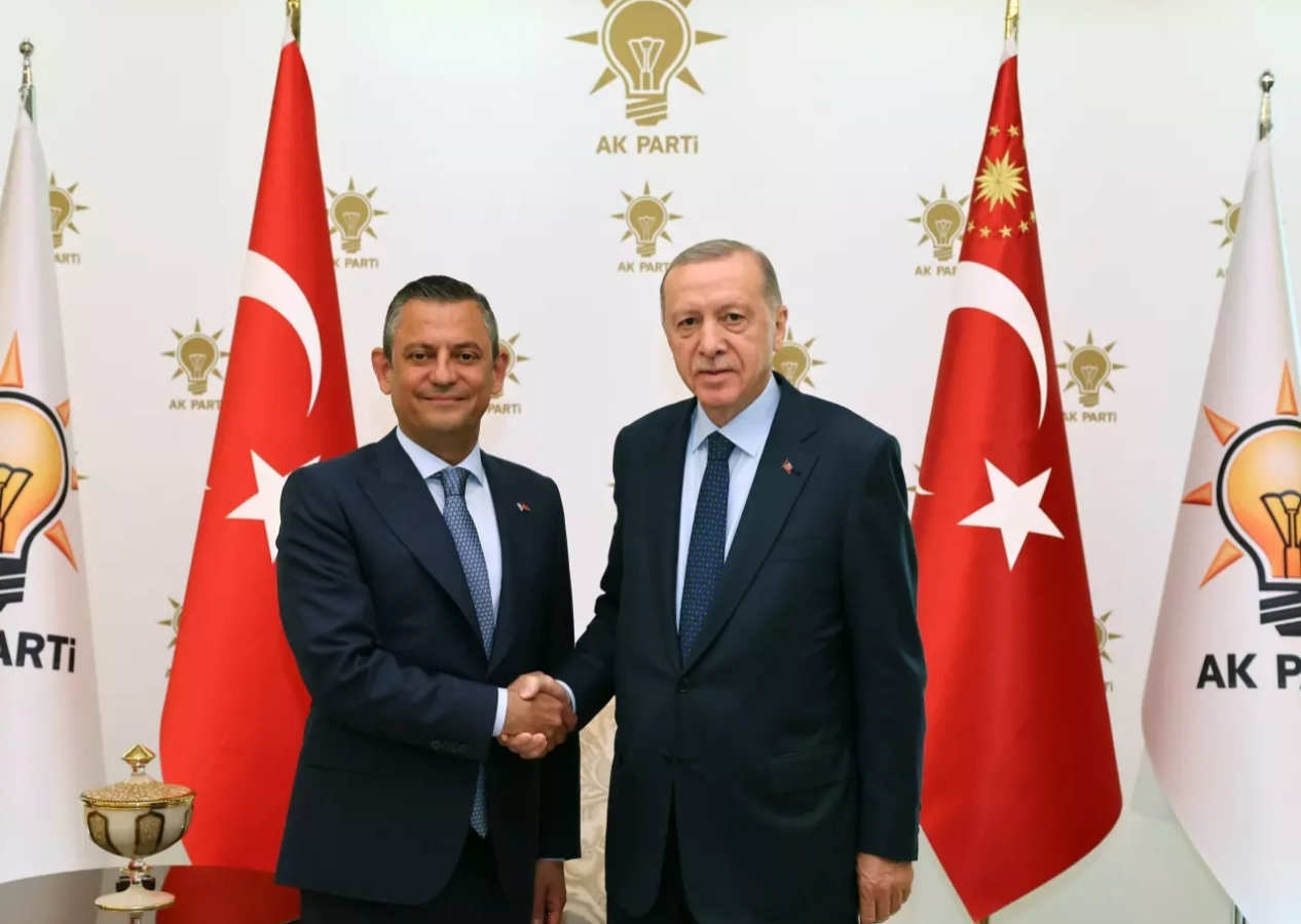 İşte Cumhurbaşkanı Erdoğan ile CHP lideri Özel görüşmesinden detaylar!