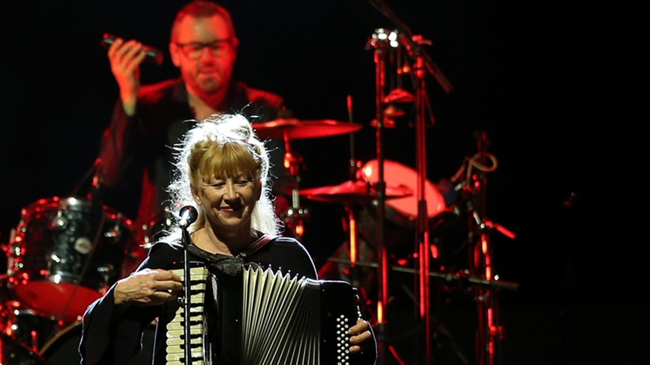 Kanadalı müzisyen Loreena McKennitt, Türkiye'de 3 konser verecek