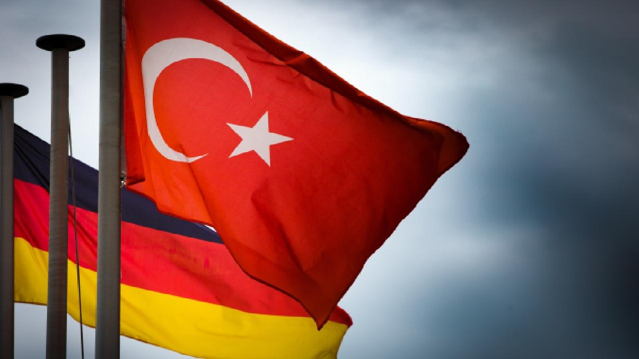 Türkiye ve Almanya'dan İsrail'e sert uyarı: Derhal...