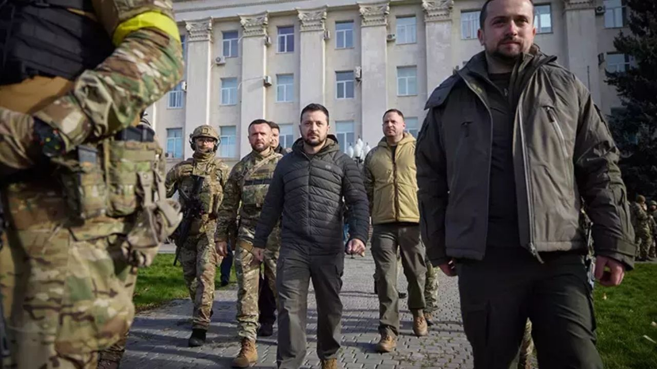 Zelenskiy kritik ismi görevden aldı! 'Putin'e hediye olacaktı'