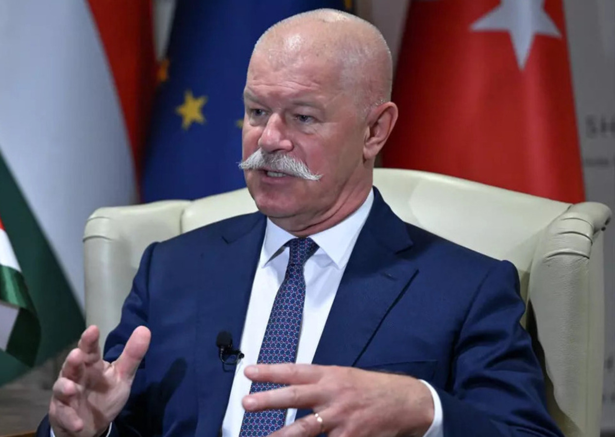 Avrupa'yı sallayan açıklama: Kendimizi bir Türk milleti olarak görüyoruz!