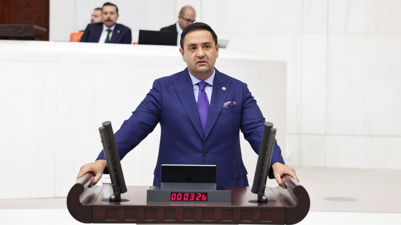 CHP'li Umut Akdoğan'dan İslam dini hakkında skandal sözler! Müslümanları zalim olmakla suçladı
