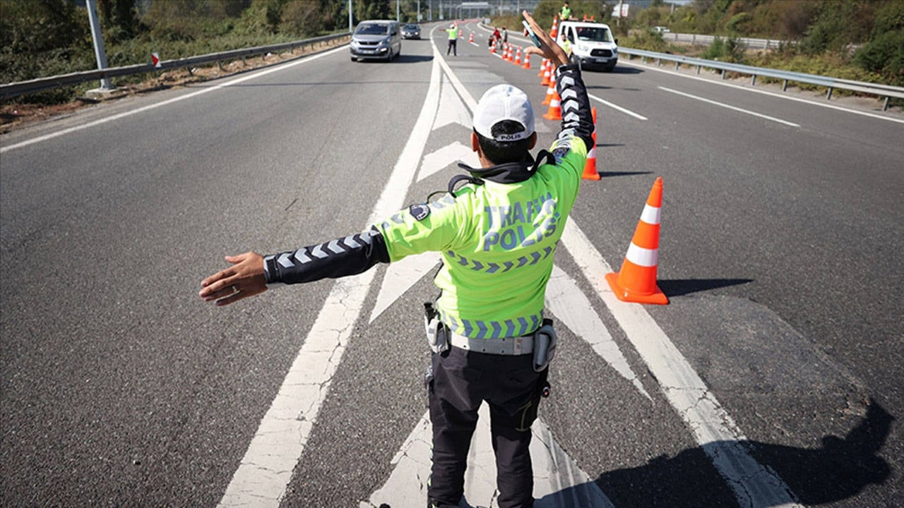 İstanbul'da bugün bazı yollar trafiğe kapatılacak!