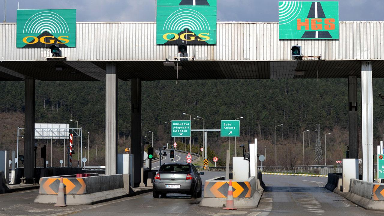Otoyol ve köprü geçiş ücretleri değişti! Yeni fiyatlar bu geceden itibaren başlıyor
