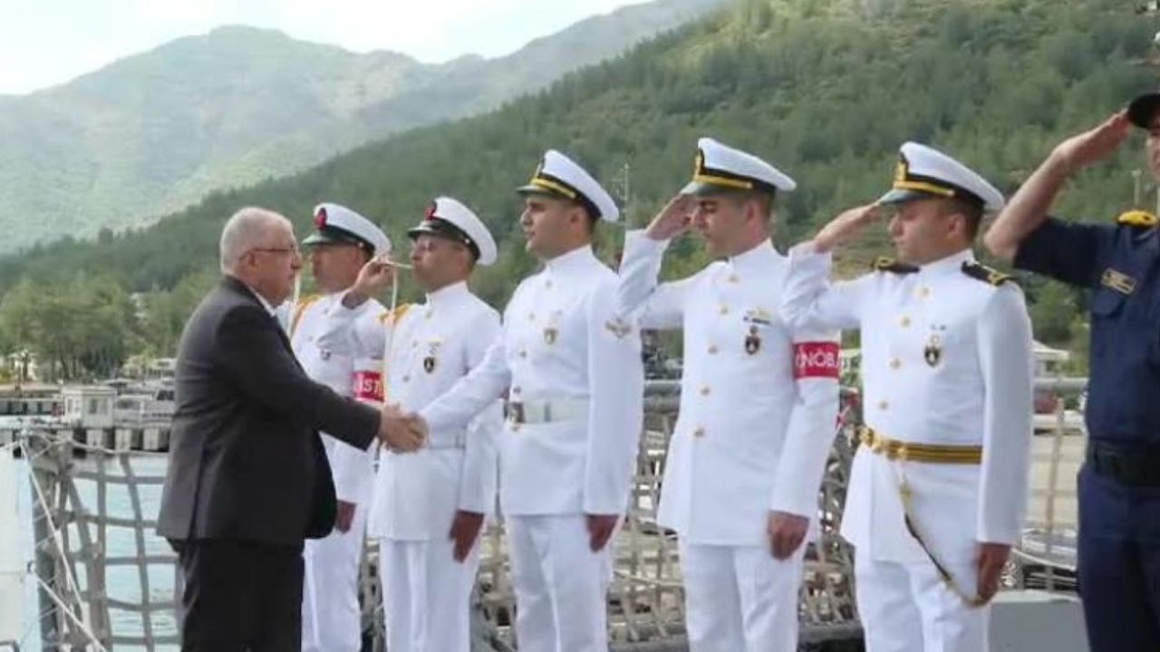 Milli Savunma Bakanı Yaşar Güler: Türk Silahlı Kuvvetleri her an harekata hazır
