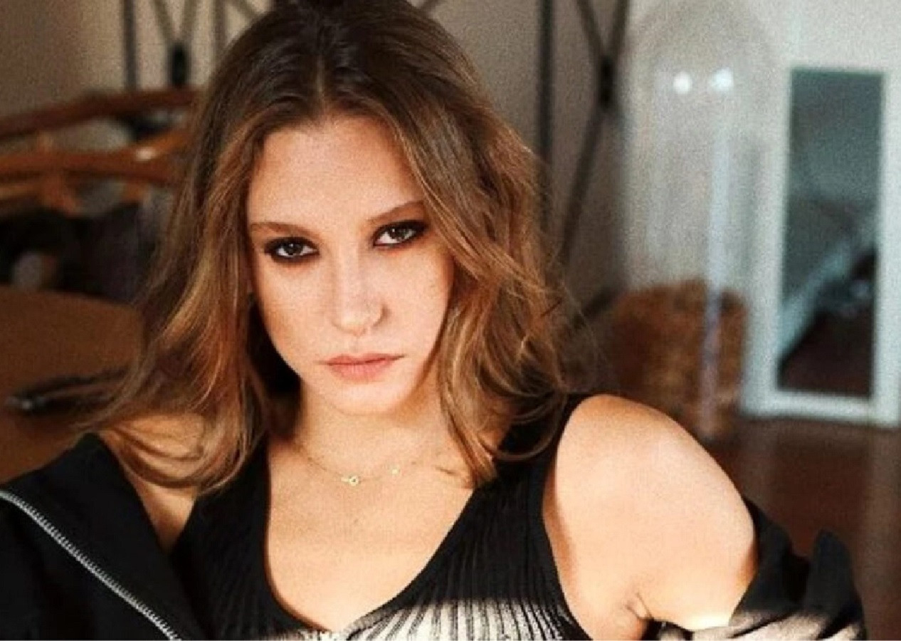 Serenay Sarıkaya içini açtı: Zorlu geçmişi, cesareti ve yaşam felsefesini anlattı...