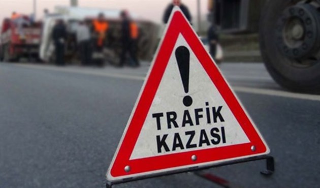 Tarım işçilerinin çadırına otomobil devrildi: 7 yaralı
