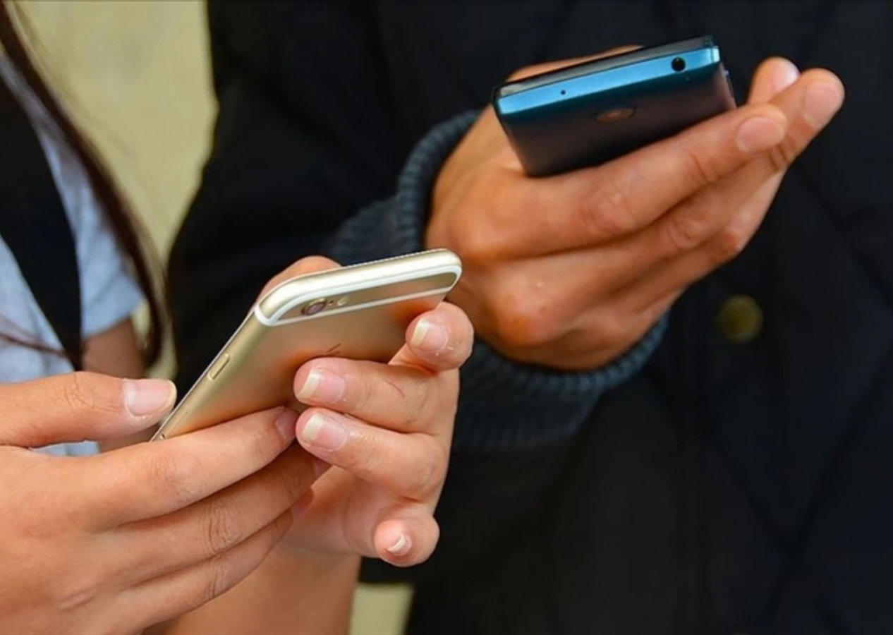 Yurt dışından telefon getirenler dikkat! İkinci telefona yasak geldi