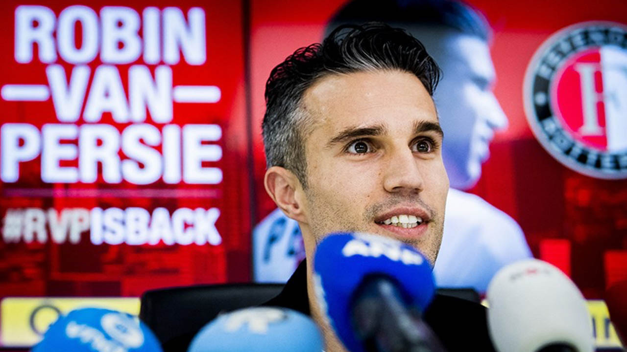 Robin van Persie'nin yeni takımı belli oldu! 2 yıllık anlaşma imzaladı