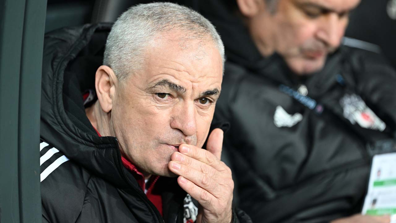 Rıza Çalımbay'dan Beşiktaş hakkında şok sözler: "Diğer takımlar gibi kendi değerlerinin arkasında durmuyor"