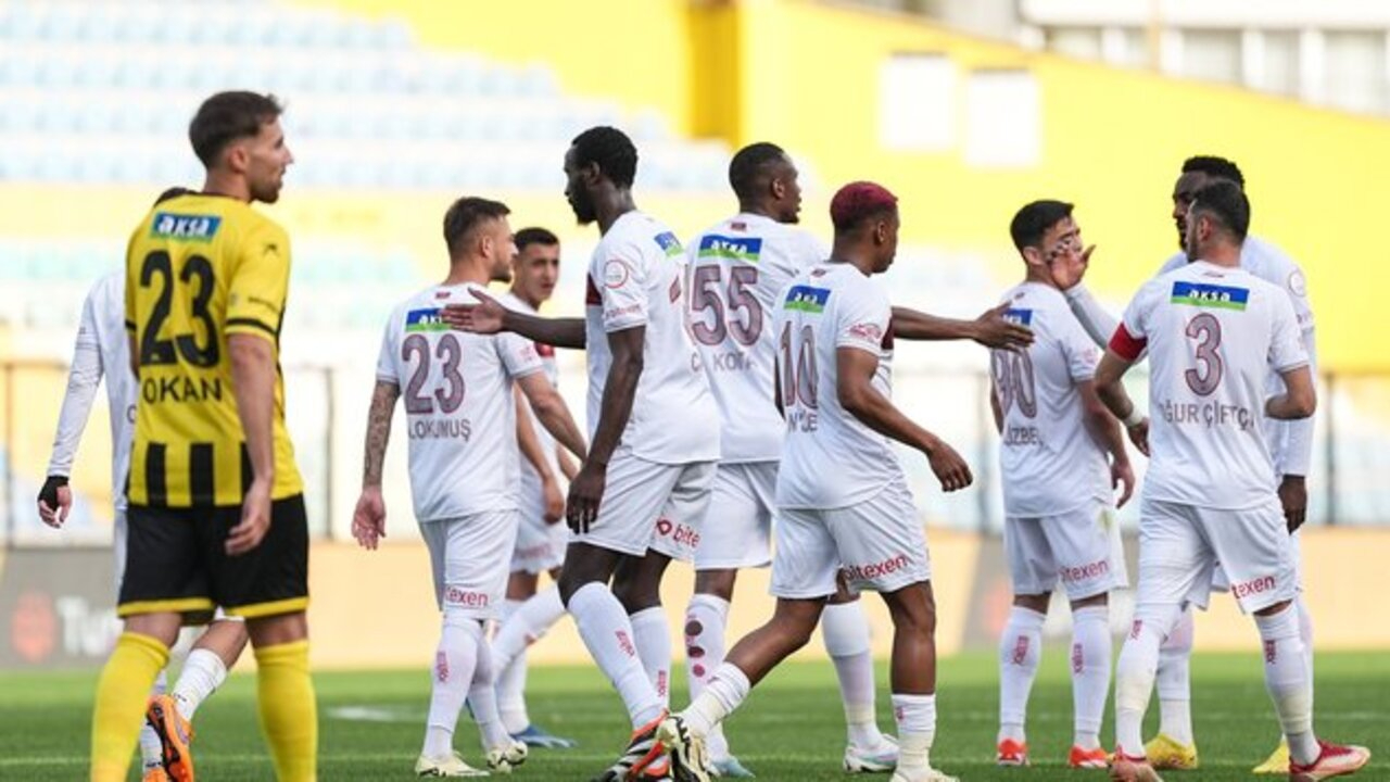 Sivasspor İstanbul'da 3 attı, 3 puanı hanesine yazdırdı! İstanbulspor 1 - 3 Sivasspor | Maçın özeti