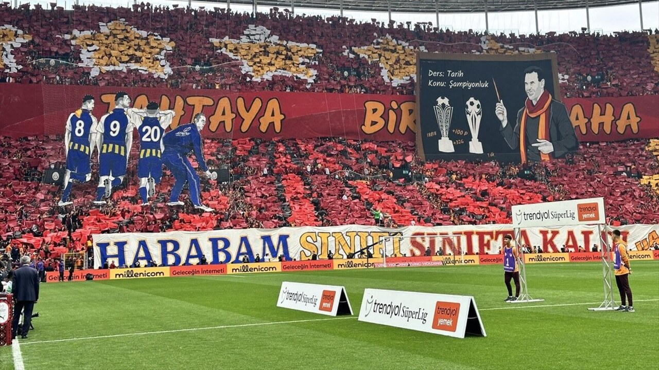 Fenerbahçe'den Galatasaray'a peş peşe olay gönderme: Hababam'a bulaşılmaz Zühtü!
