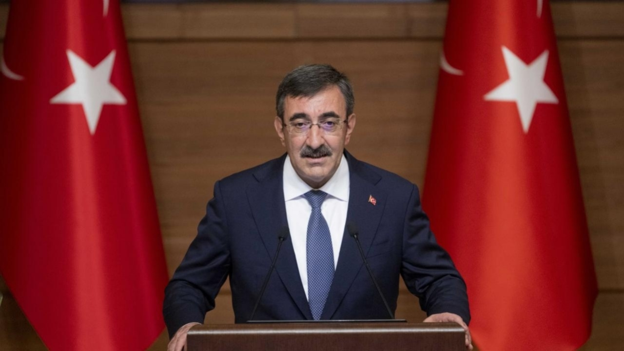 Kamuya memur alımı durduruldu iddialarına Cevdet Yılmaz'dan yanıt