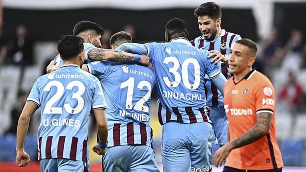 Trabzonspor'a tek gol yetti, üçüncülüğü garantiledi! Başakşehir 0 - 1 Trabzonspor | Maçın özeti