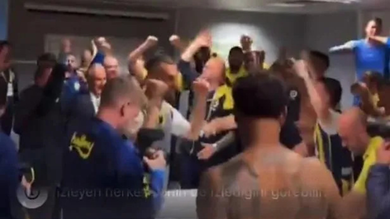 Fenerbahçeli oyunculardan derbi sonrası küfürlü sevinç!