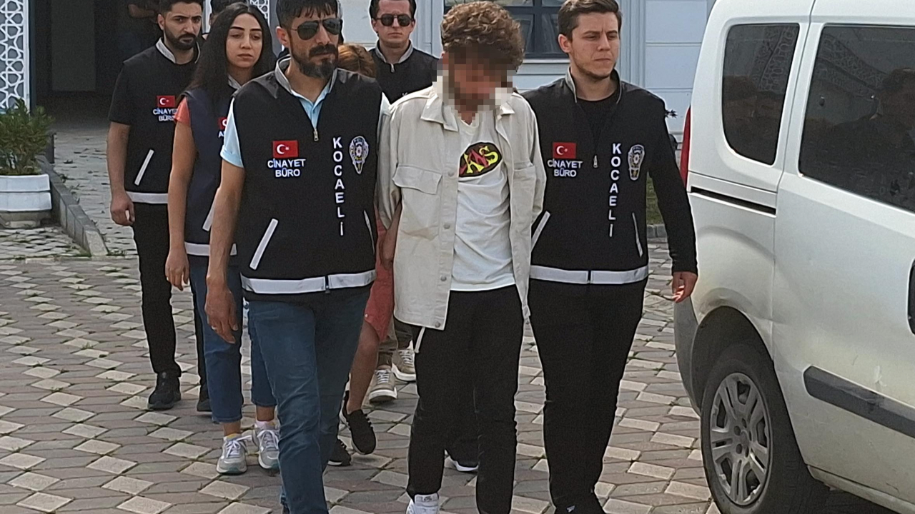 Birlikte olmayı reddeden kız arkadaşını öldürüp, trafik kazası süsü vermek istedi