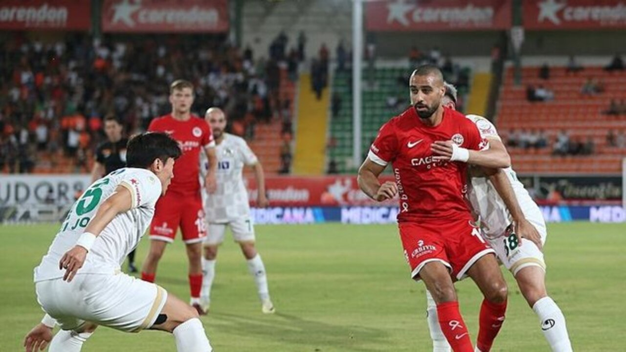 Alanya attı Antalya yakaladı, derbide kazanan çıkmadı!Alanyaspor 1 - 1 Antalyaspor | Maçın özeti