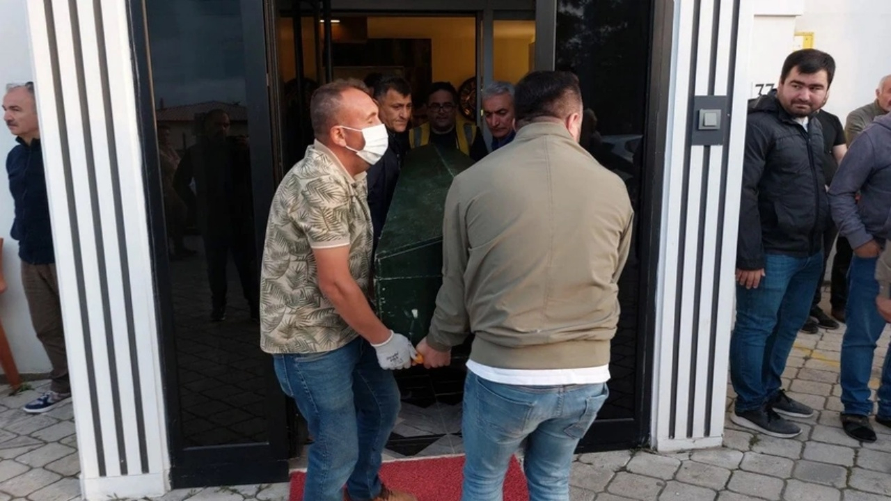 Samsun'da vahşi cinayet! 2 çocuk annesi 3 bilezik için boğazı kesilerek öldürüldü