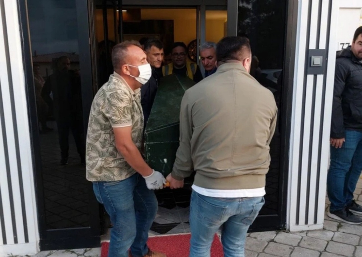 Samsun'da vahşi cinayet! 2 çocuk annesi 3 bilezik için boğazı kesilerek öldürüldü