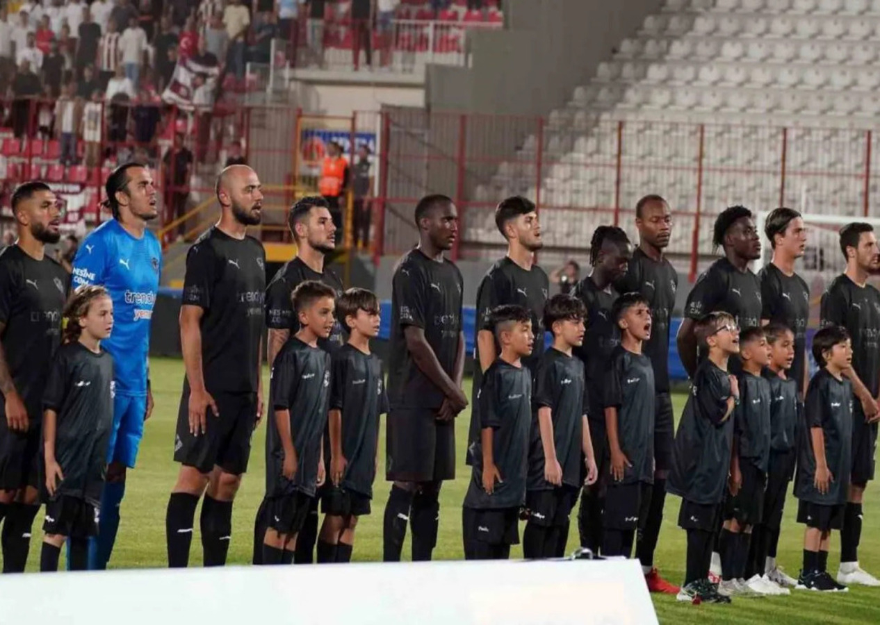 Süper Lig'den küme düşen 3. takım belli oldu!