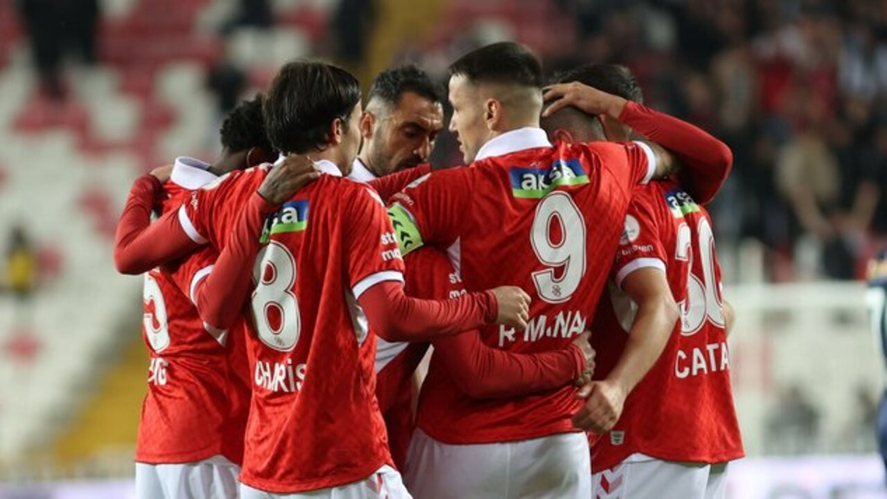 Sivasspor duble yaptı, sezonu kazanarak tamamladı! Sivasspor 2 - 1 Kayserispor | Maçın özeti
