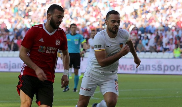Sivasspor, evinde Kayserispor'a boyun eğdi!