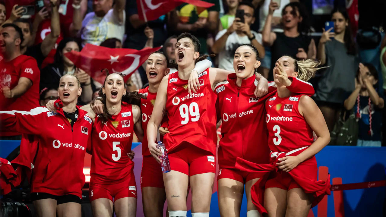 Filenin Sultanları Türk Hava Yolları'na ateş püskürdü! "Başka takımlar için özel uçak tahsis etmeye devam! Bize gelince ekonomi!"