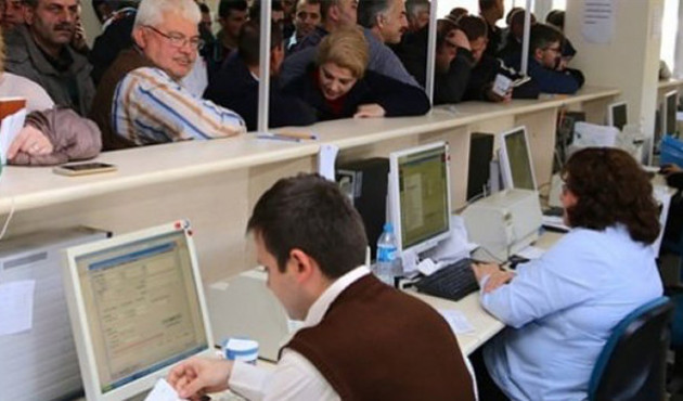Emeklilere 355 lira intibak zammı geliyor!