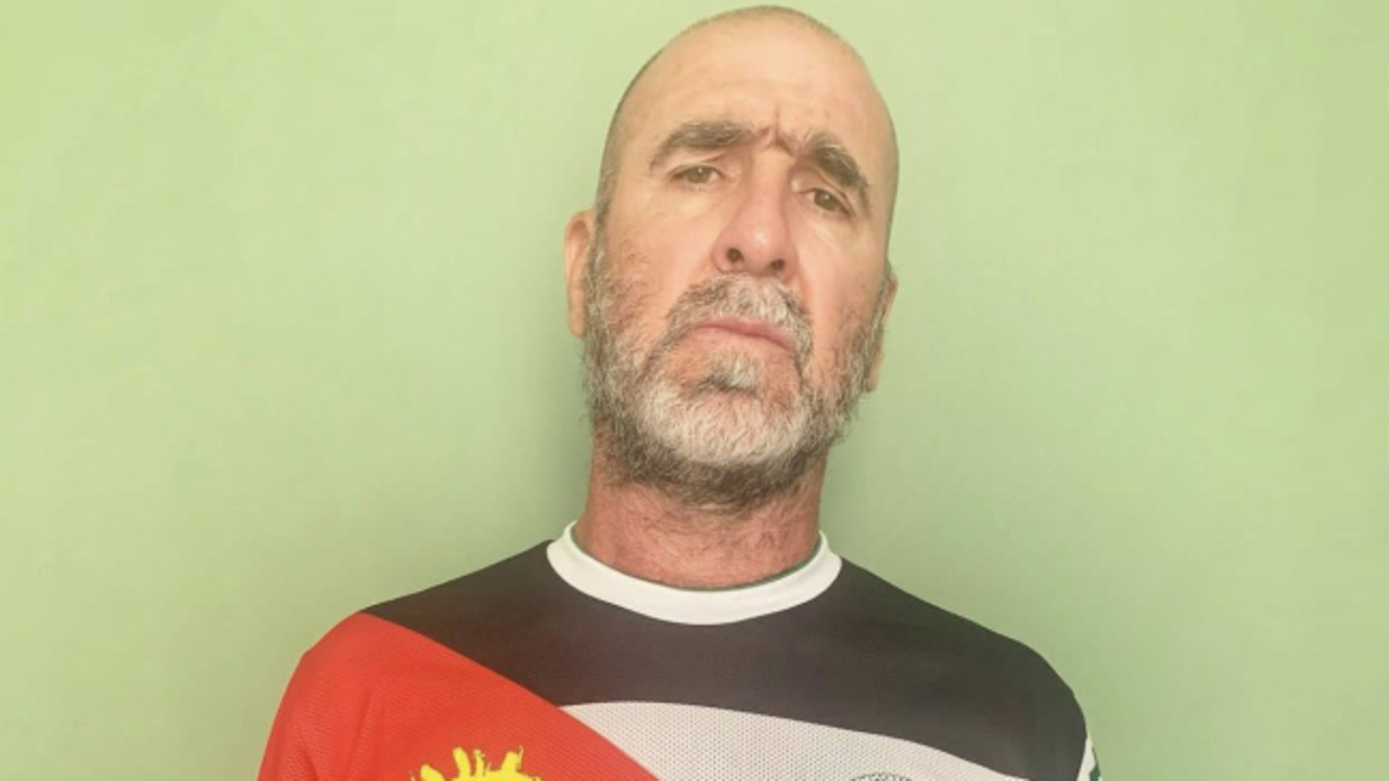 Dünyaca ünlü eski futbolcu Eric Cantona'dan İsrail'e tepki!