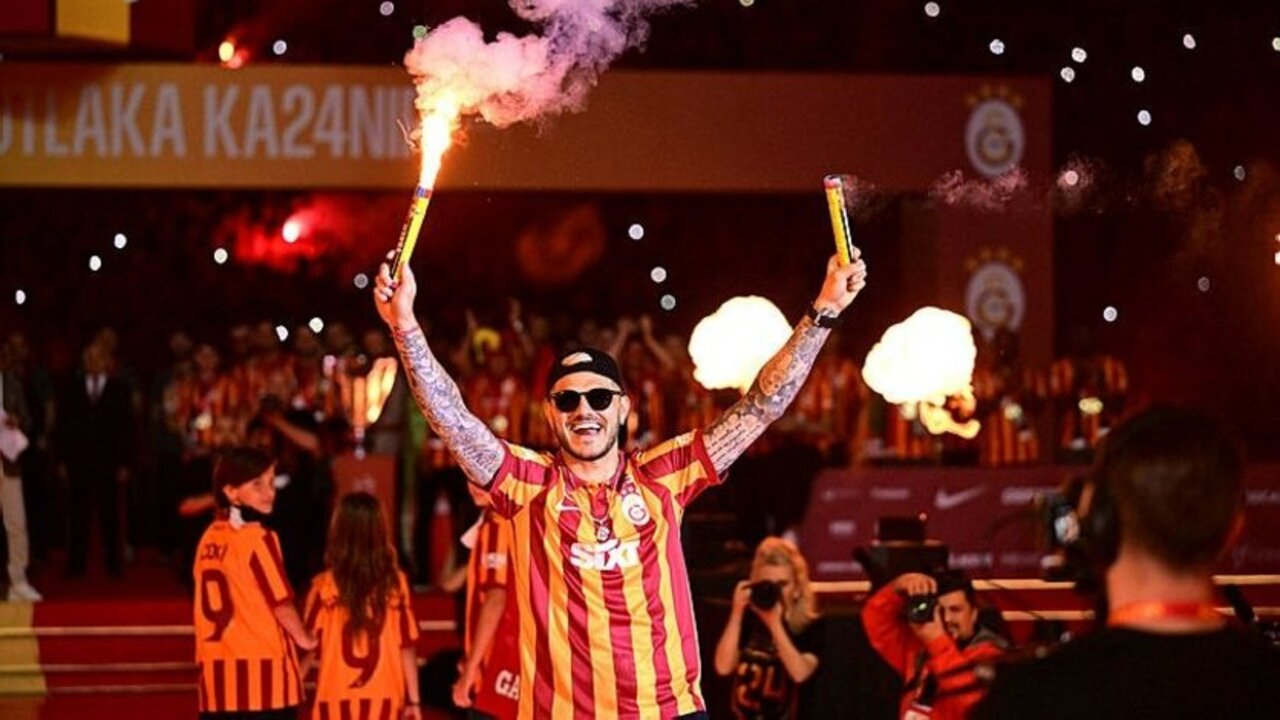 Mauro Icardi'den şampiyonluk kutlamalarında Edin Dzeko'ya gönderme!