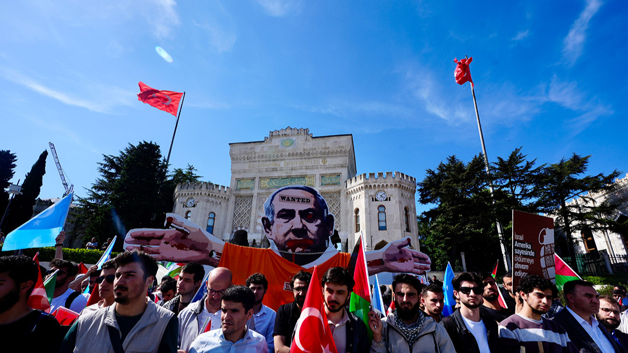 İstanbul'da İsrail'in Filistin'e yönelik saldırıları protesto edildi