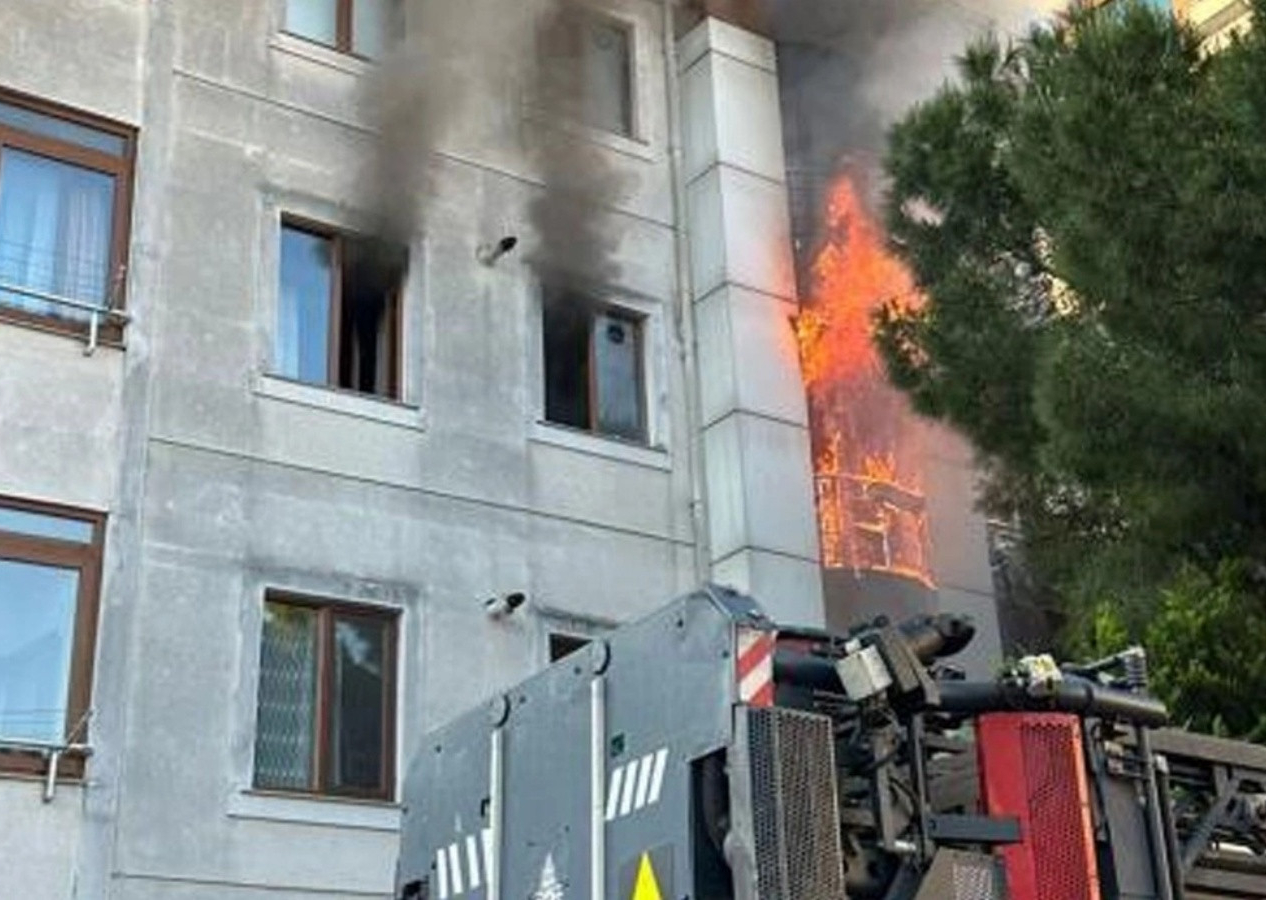 Kartal'da korku dolu anlar: İçtiği sigara sonu oldu! Yaşlı adam öldü, 3 kişi hastanelik oldu...
