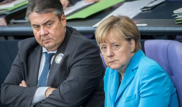 Merkel'den süper çark! Gabriel'e tükürdüğünü yalattırdı...