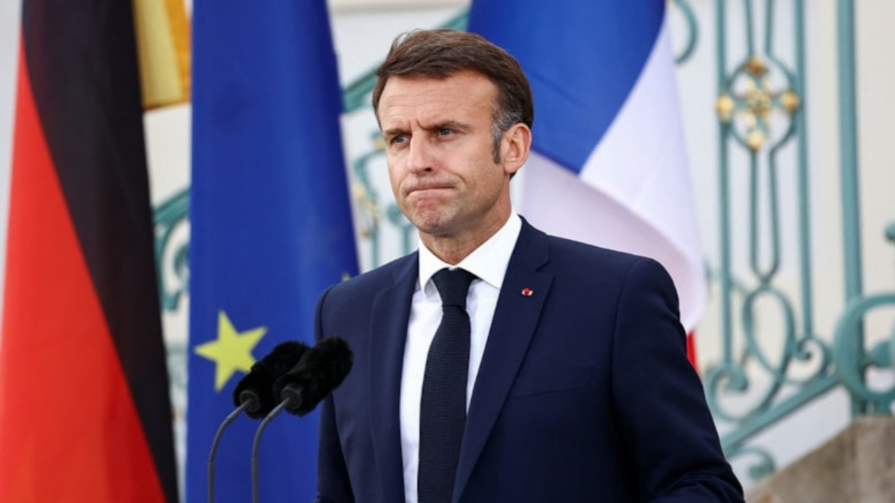 Macron’a bir darbe daha... S&P Global, Fransa’nın kredi notunu düşürdü