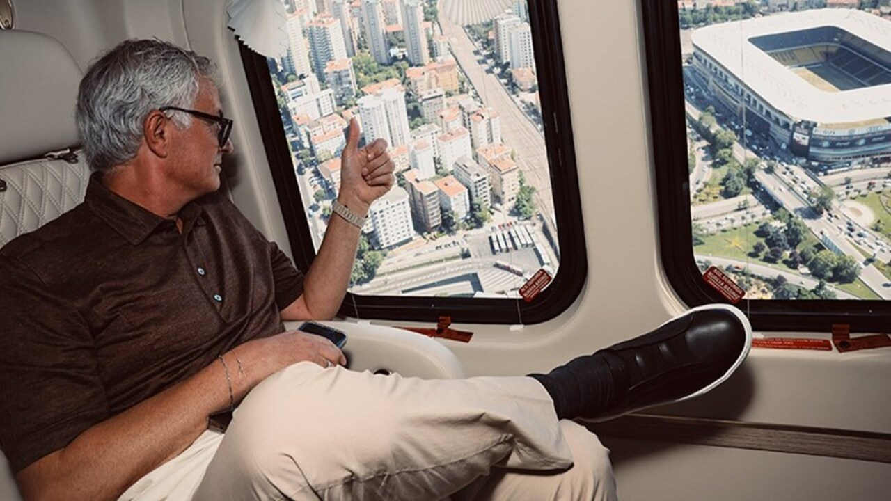 Fenerbahçe Teknik Direktörü Jose Mourinho helikopterden paylaştı: Yeni evim!