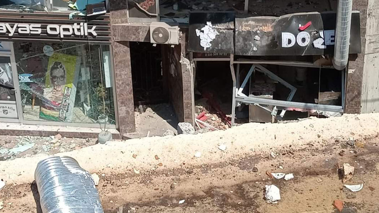 Hatay'da 2 katlı binada patlama!