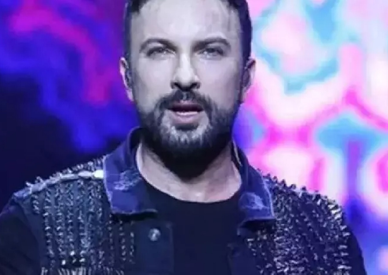 Dünyaca ünlü şarkıcı Tarkan yeni albümü Kuantum51'i çıkardı! 12 parça bulunuyor...