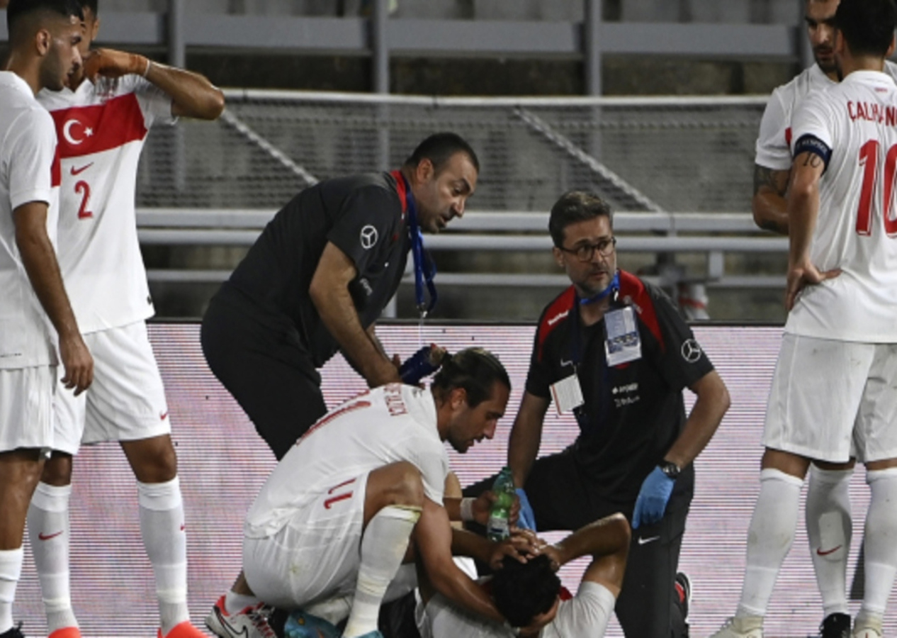 Yusuf Yazıcı'da Ozan Kabak itirafı: Biraz sıkıntılı gibi duruyor!