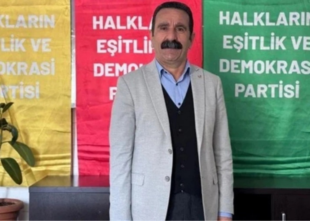 Görevden uzaklaştırılan DEM Partili Hakkari Belediye Başkanı Mehmet Sıddık Akış, Van Cezaevi’ne gönderildi