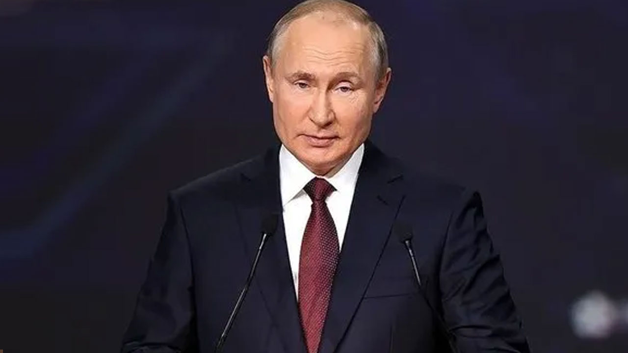 Putin St. Petersburg'da konuştu: Erdoğan Gazze'de çatışmayı çözmeye çabalıyor!
