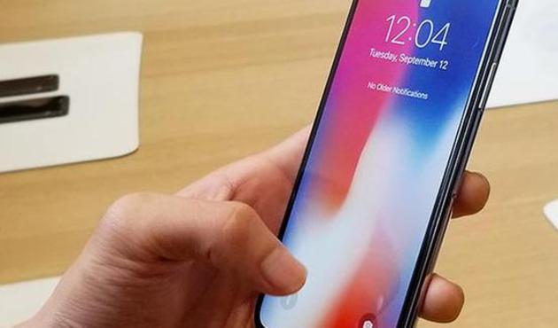 Ekran altı parmak okuyucusunu Apple da beceremedi!