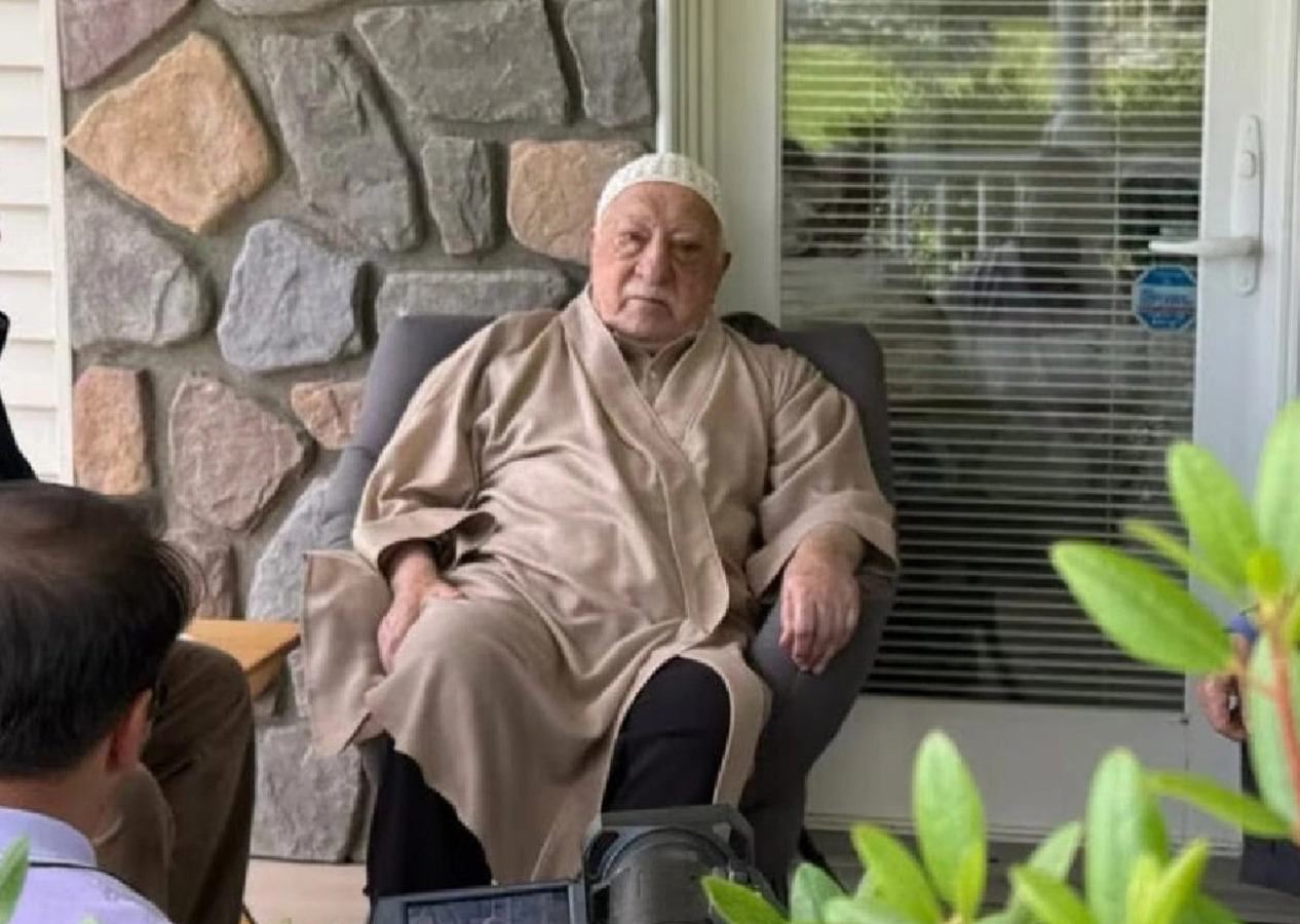 Gülen'in yeni görüntüleri yayınlandı! Ağzından 3-4 cümle alabilmek için saatlerce uğraştılar...