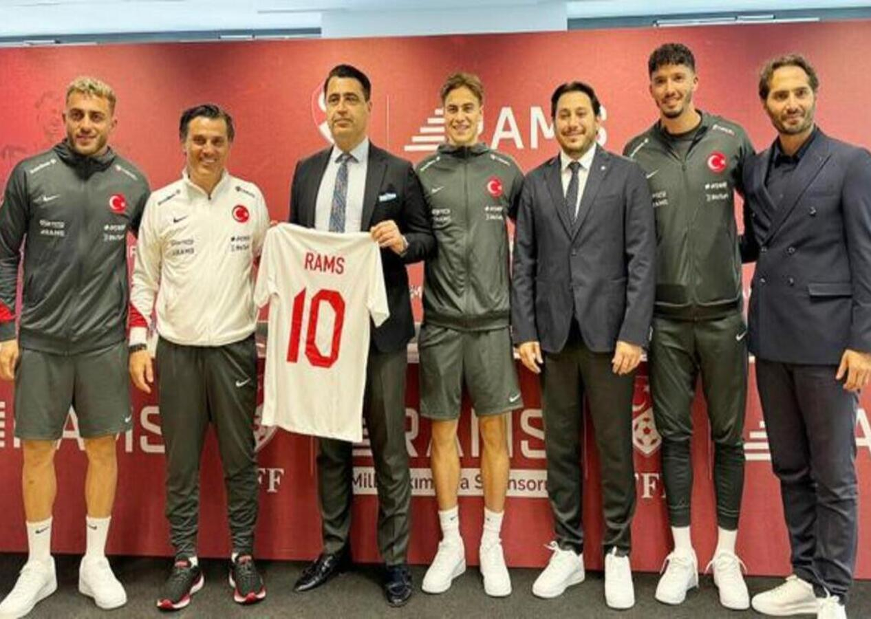Vincenzo Montella'dan EURO 2024 açıklaması: İlk görevimiz tüm milletimizi gururlandırmak!