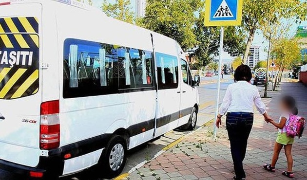 Ünlü yabancı okulun öğrencisi serviste unutuldu!