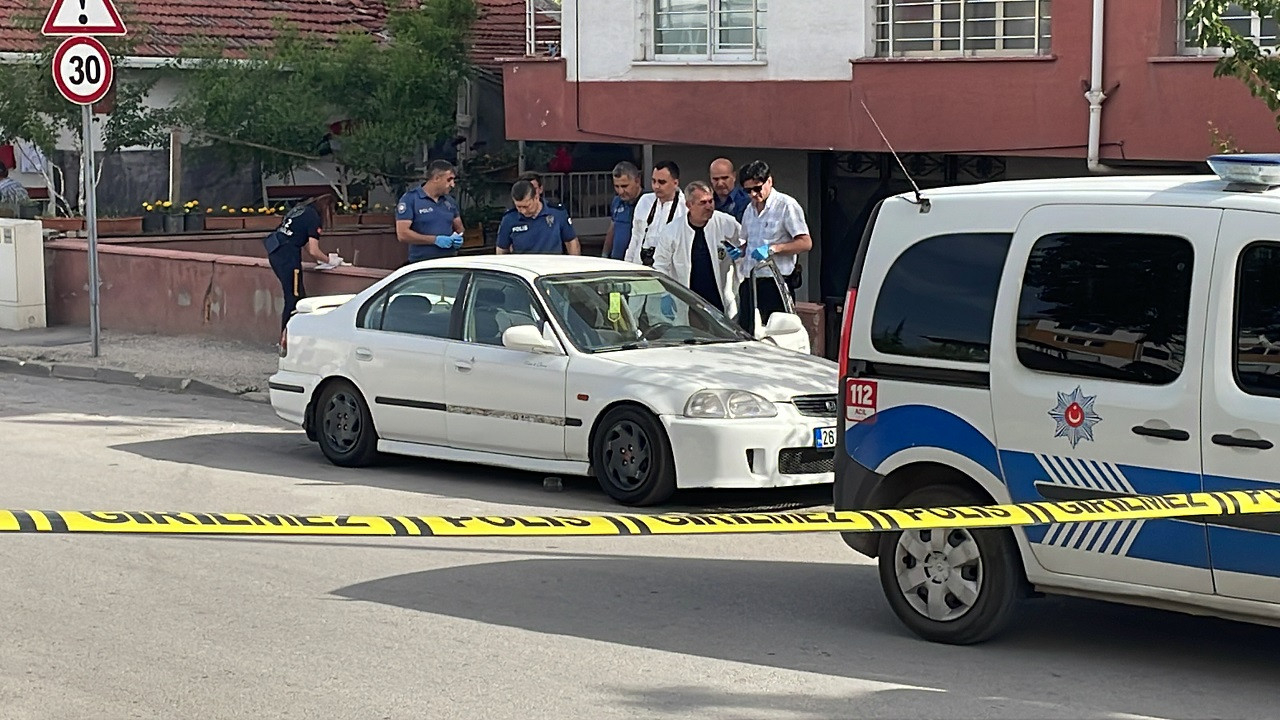 Eskişehir'de kızı ve torununu silahla öldüren kişi adliyeye sevk edildi