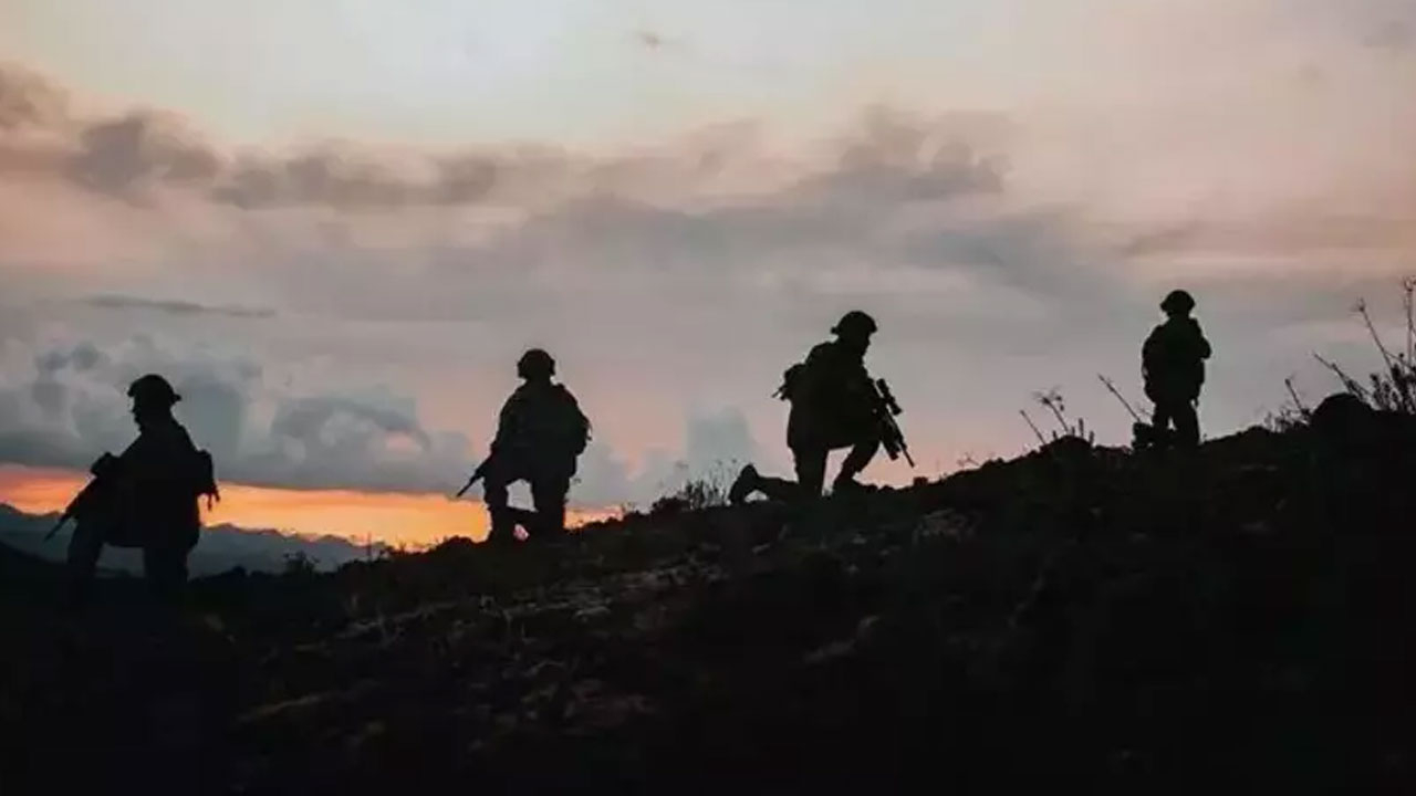 Terör örgütü PKK'ya ağır darbe: 13 terörist öldürüldü!