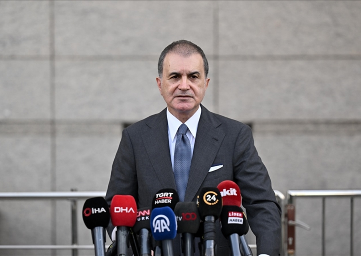 AK Parti Sözcüsü Ömer Çelik'ten Özgür Özel'in Cumhur İttifakı ile ilgili sözlerine tepki: Saygısız bir siyasi saldırganlıktır