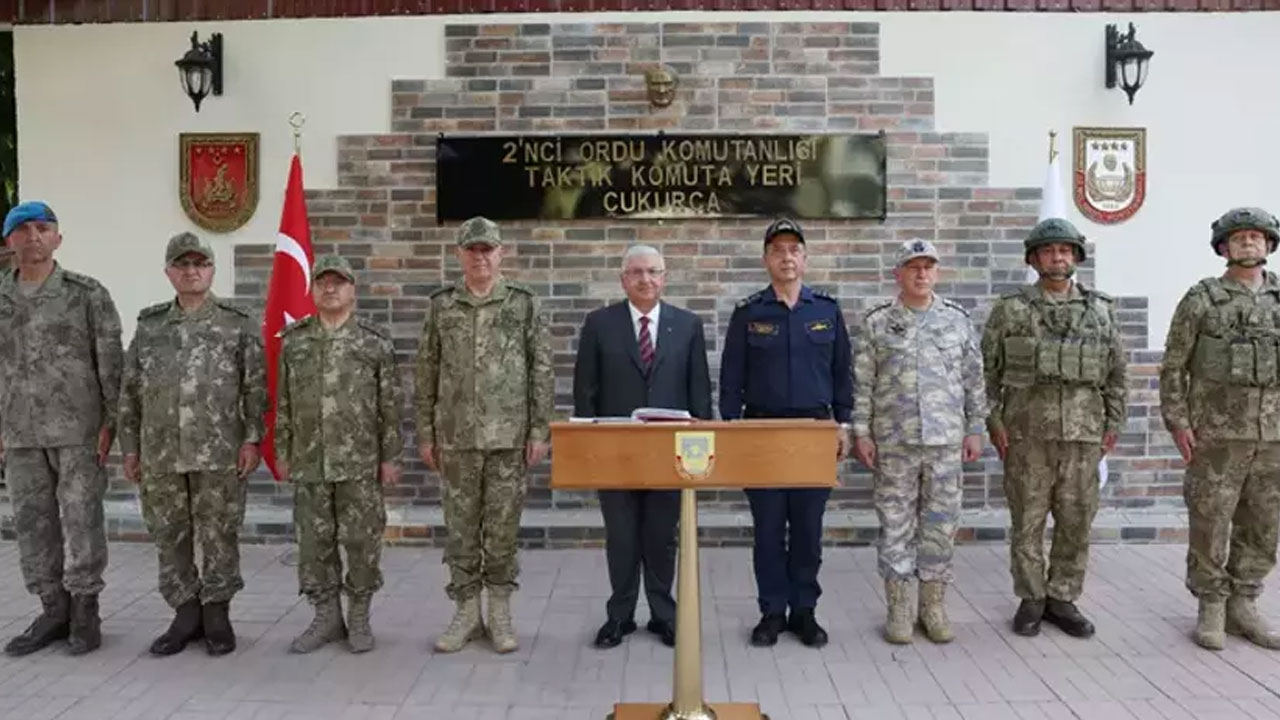 Bakan Güler, Çukurca’daki 2’nci Hudut Tugay Komutanlığını ziyaret etti